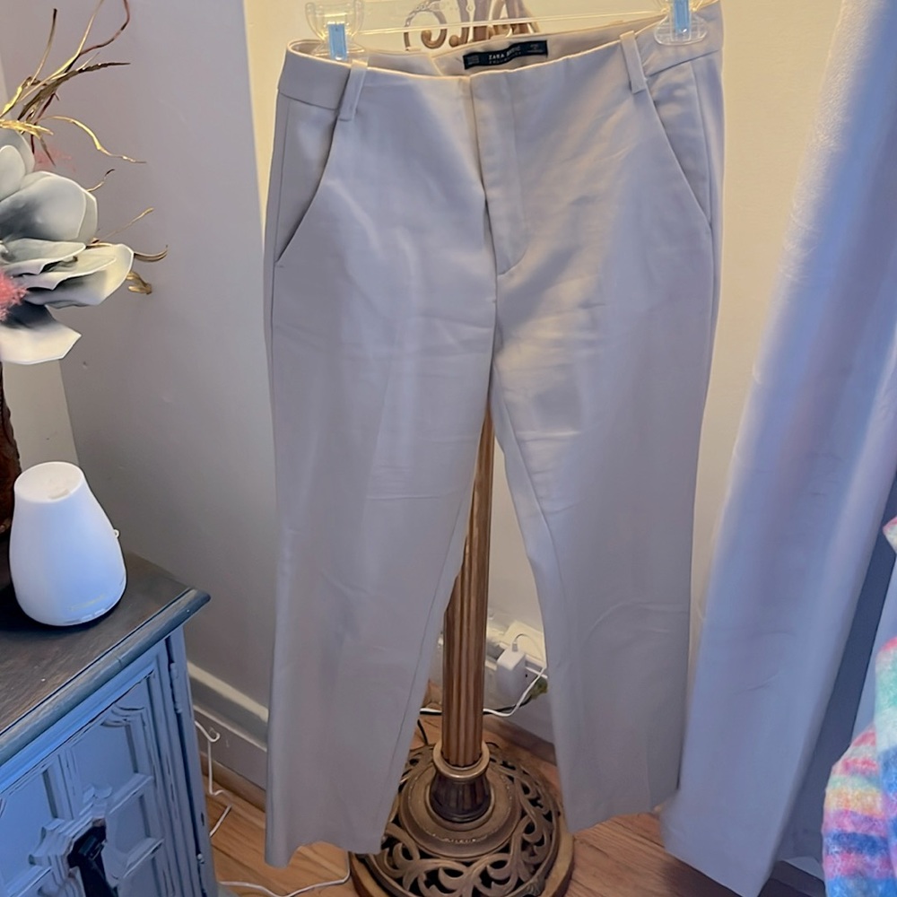 Zara size 4 cream trouser